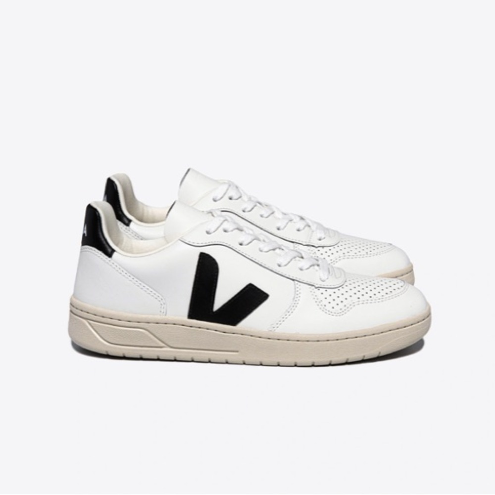 Veja V-10 Sneakers